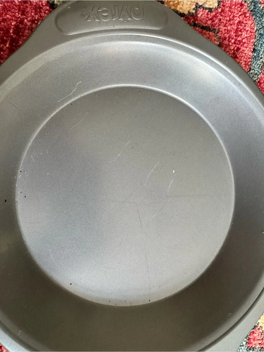 Pyrex 9-inch metal baking pan